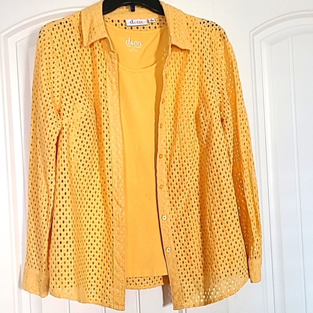 Denim & Company (d & co), gold/yellow, size small twin set.